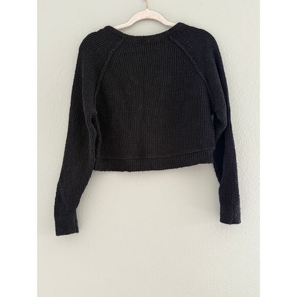 Free People Black Cropped V-neck sweater - Picture 5 of 5